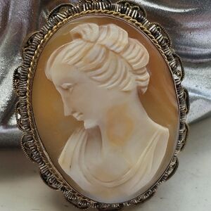 Antique Gold Vermeil Carved Shell Portrait Cameo Brooch or Pendant